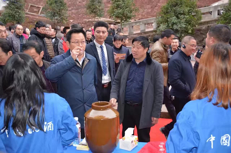 泸州市古蔺县县委书记李万忠带队调研中国沈酒集团第三基地